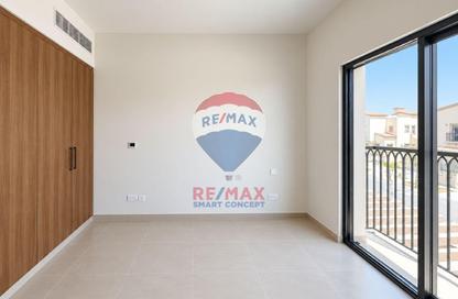 Townhouse - 2 - 3 for sale in Casares - Bloom Living - Zayed City (Khalifa City C) - Khalifa City - Abu Dhabi