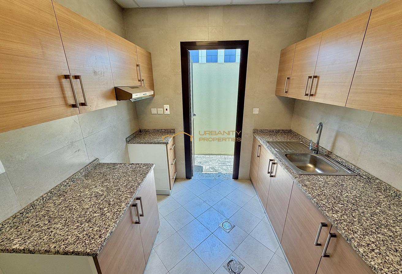 Spacious Staff Accommodation Villa for Rent photo 11