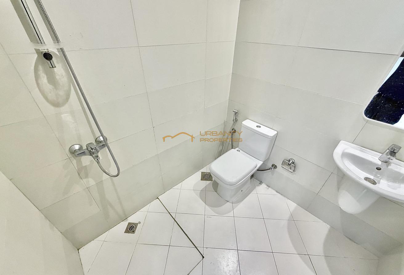 Spacious Staff Accommodation Villa for Rent photo 18