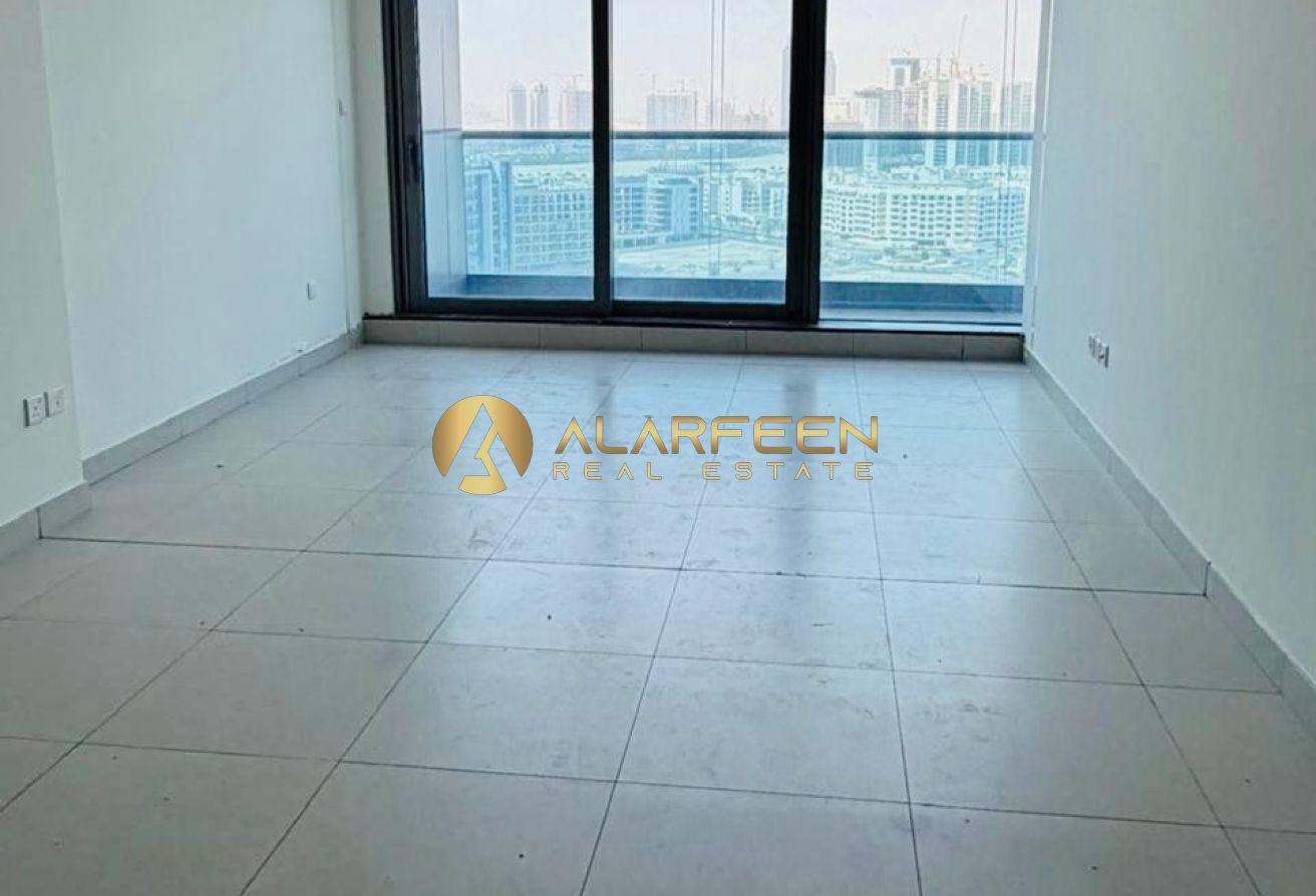 Chiller Free | Big Balcony | Elegant 1 BR photo 5