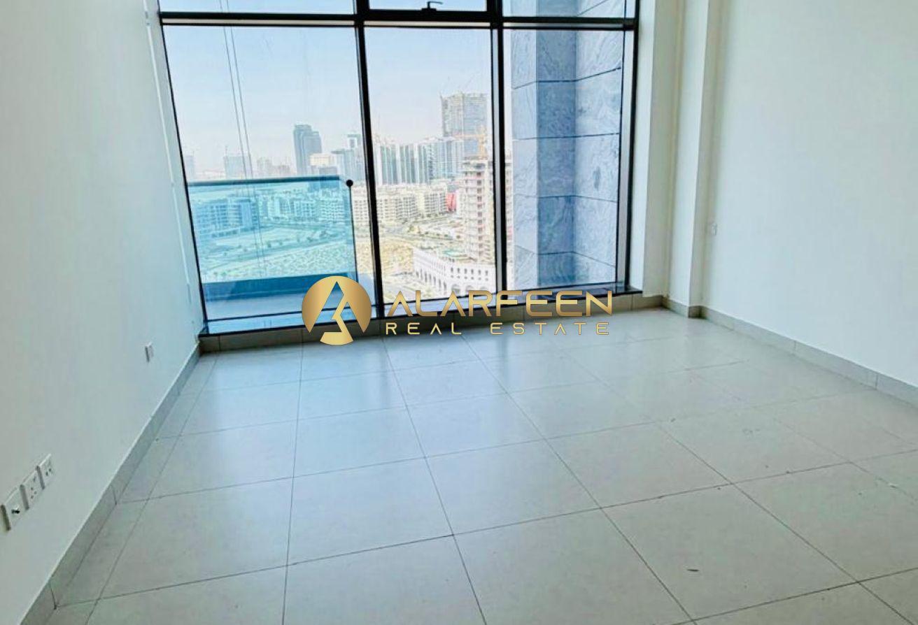 Chiller Free | Big Balcony | Elegant 1 BR photo 3
