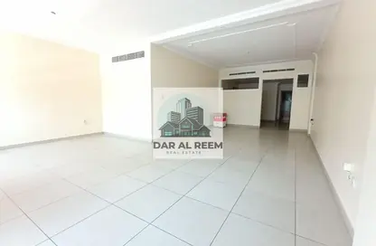 شقة - 3 غرف نوم - 4 حمامات للايجار في شارع 64 ​ - النهدة - الشارقة