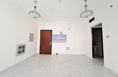 Apartment - 1 - 1 for rent in Abu shagara - Sharjah