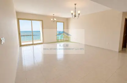 شقة - 2 غرف نوم - 3 حمامات للايجار في 17B البحيرة - لاجون - ميناء العرب - راس الخيمة - رأس الخيمة