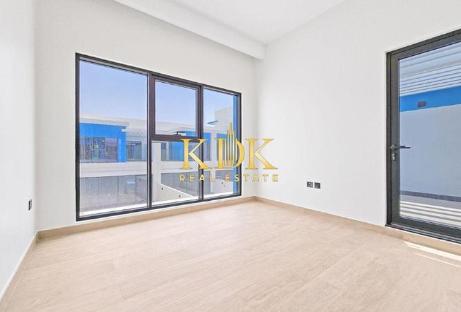 104676330 - Property Image 3