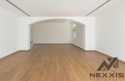 Villa - 4 Bedrooms - 5 Bathrooms for rent in Meadows 9 - Meadows - Dubai Villa - 4 Bedrooms - 5 Bathrooms for rent in Meadows 9 - Meadows - Dubai