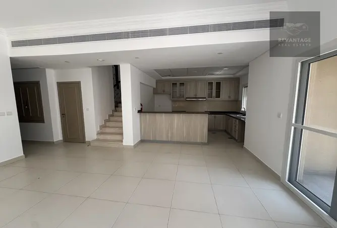 146008453 - Property Image 2