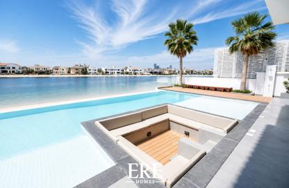 Villa - 6 Bedrooms - 6 Bathrooms for rent in Garden Homes Frond M - Garden Homes - Palm Jumeirah - Dubai