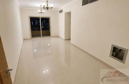 Apartment - 2 - 2 for rent in Muwaileh 29 Building - Muwaileh - Sharjah