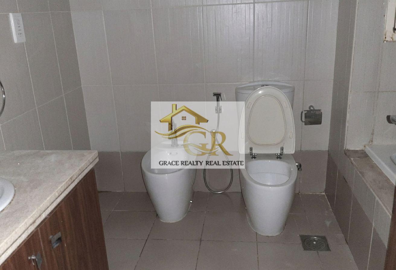 Ensuite Bath|3BR +Maid | Large Layout | High Floor photo 12