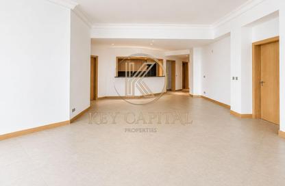Apartment - 2 Bedrooms - 3 Bathrooms for rent in Al Haseer - Shoreline Apartments - Palm Jumeirah - Dubai