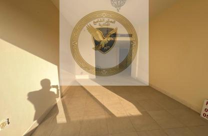 Apartment - 2 Bedrooms - 2 Bathrooms for rent in Al Qulaya'ah - Al Sharq - Sharjah