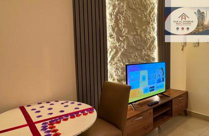 Apartment - Studio - 1 Bathroom for rent in Babel Towers - Al Majaz 3 - Al Majaz - Sharjah Apartment - Studio - 1 Bathroom for rent in Babel Towers - Al Majaz 3 - Al Majaz - Sharjah