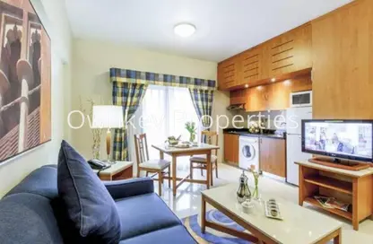 Apartment - Studio - 1 Bathroom for rent in Golden Sands 3 Hotel Apartments - Mankhool - Bur Dubai - Dubai