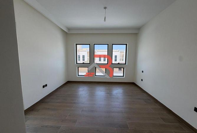 5-bed villa in Malta · Vacant · Brand new — photo 2