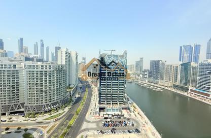 Apartment - 2 - 2 for sale in The Pad - Business Bay - Dubai