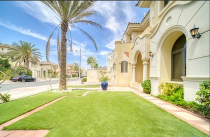 Villa - 5 - 7 for rent in Garden Homes Frond E - Garden Homes - Palm Jumeirah - Dubai