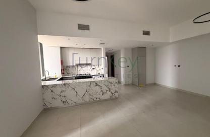 Apartment - 2 - 2 for sale in Amal Tower - Dubai Sports City - Dubai