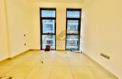 Apartment - 1 Bedroom - 2 Bathrooms for rent in Jumeirah Garden City - Al Satwa - Dubai