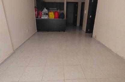 Apartment - 1 Bedroom - 2 Bathrooms for rent in Emirates Lake Tower 1 - Emirates Lake Towers - Emirates City - Ajman