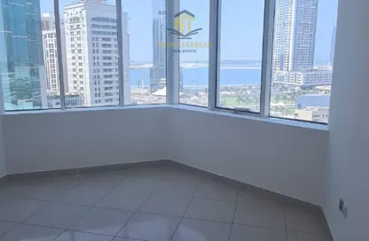 شقة - 2 غرف نوم - 2 حمامات للايجار في شارع التعاون الجديد - التعاون - الشارقة