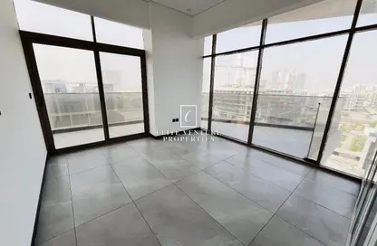 شقة - 2 غرف نوم - 3 حمامات للايجار في كيرف باي سيترو - ارجان - دبي