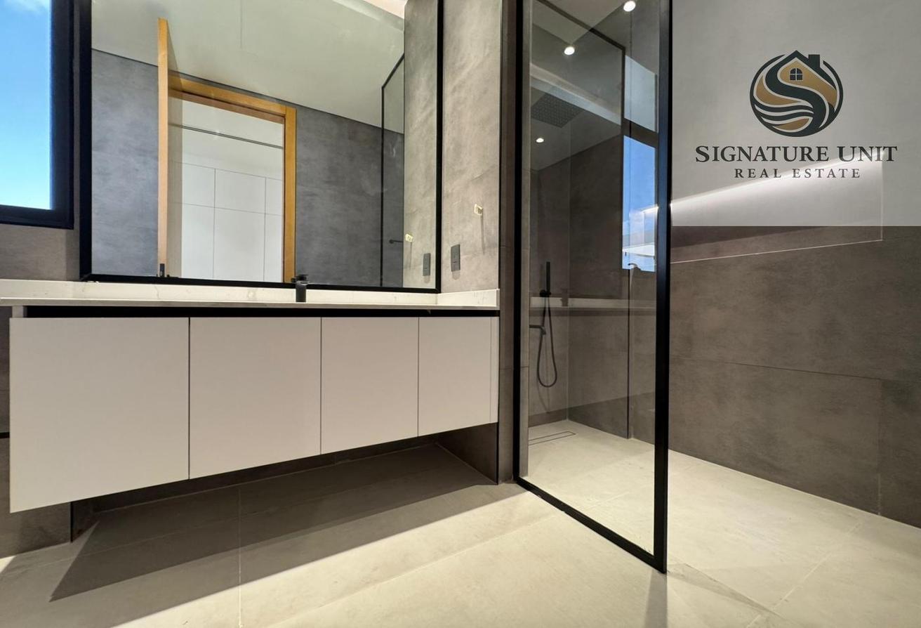 Luxury 5BR Villa with Pool | Elevator | Garden photo 22