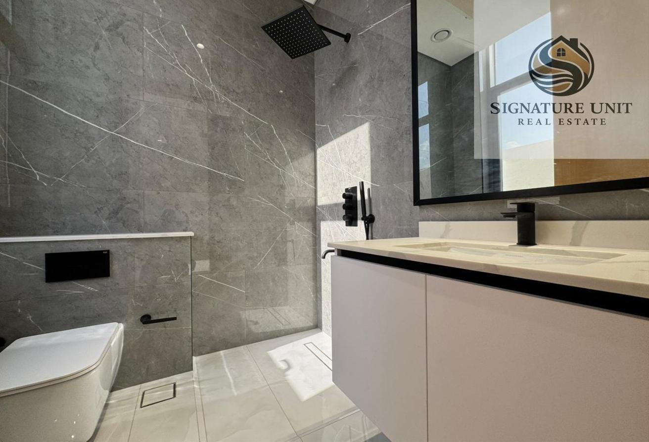 Luxury 5BR Villa with Pool | Elevator | Garden photo 24