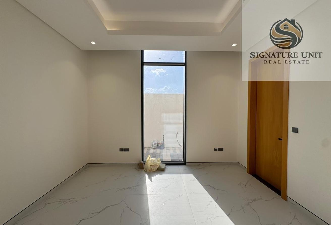 Luxury 5BR Villa with Pool | Elevator | Garden photo 15