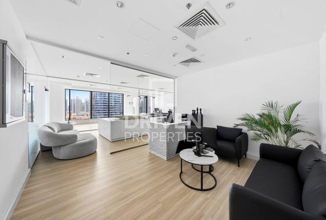 84090819 - Property Main Image