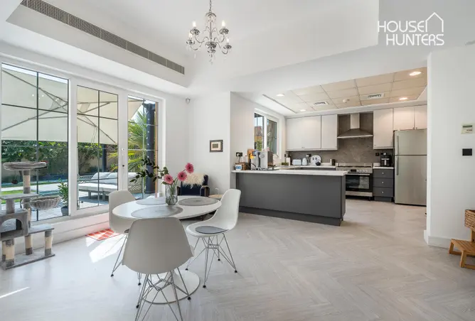 154627109 - Property Image 2