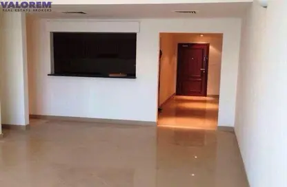 شقة - غرفة نوم - 1 حمام للايجار في تفريعة القنال 1 - أبراج الجولف - مدينة دبي الرياضية - دبي