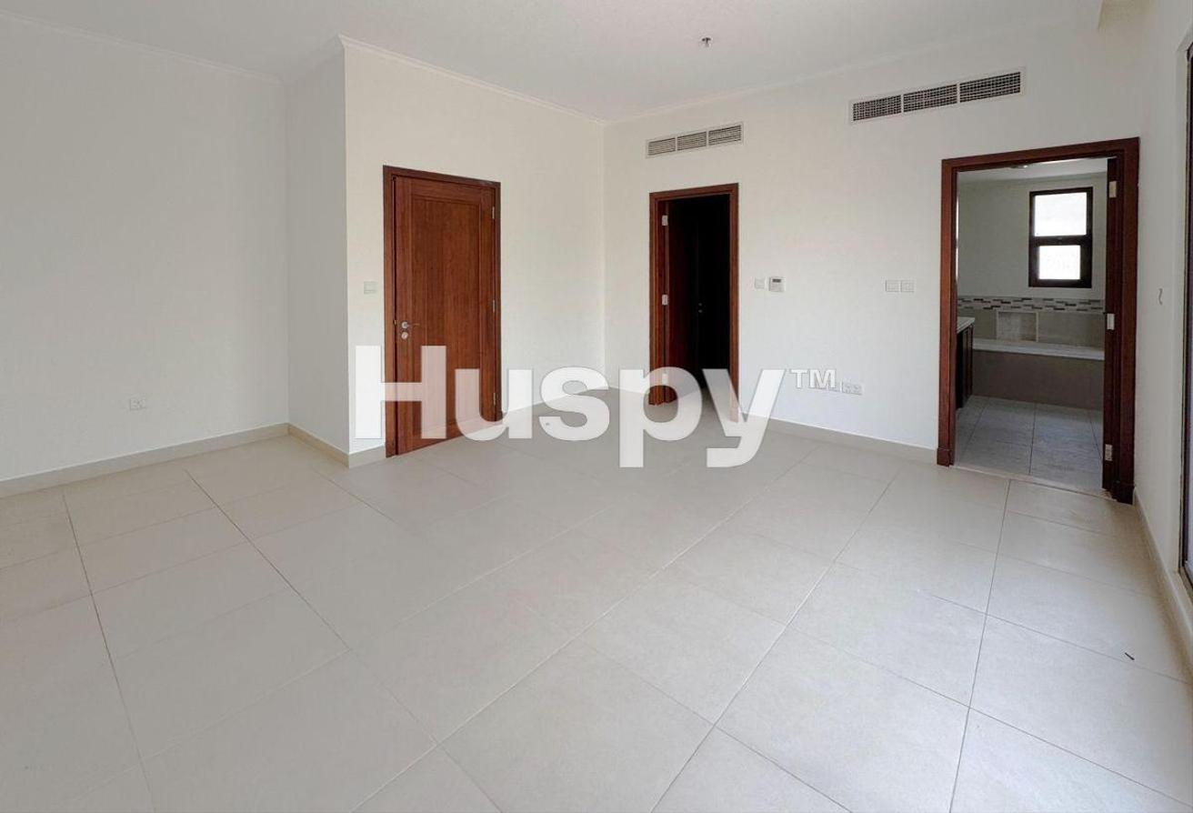 Vacant Now | Type 2 | Close to Pool photo 6