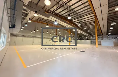 Warehouse - Studio - 2 Bathrooms for rent in Mussafah - Abu Dhabi