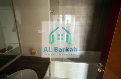 شقة - غرفة نوم - 2 حمامات للايجار في مساكن كورنيش عجمان - طريق كورنيش عجمان - عجمان