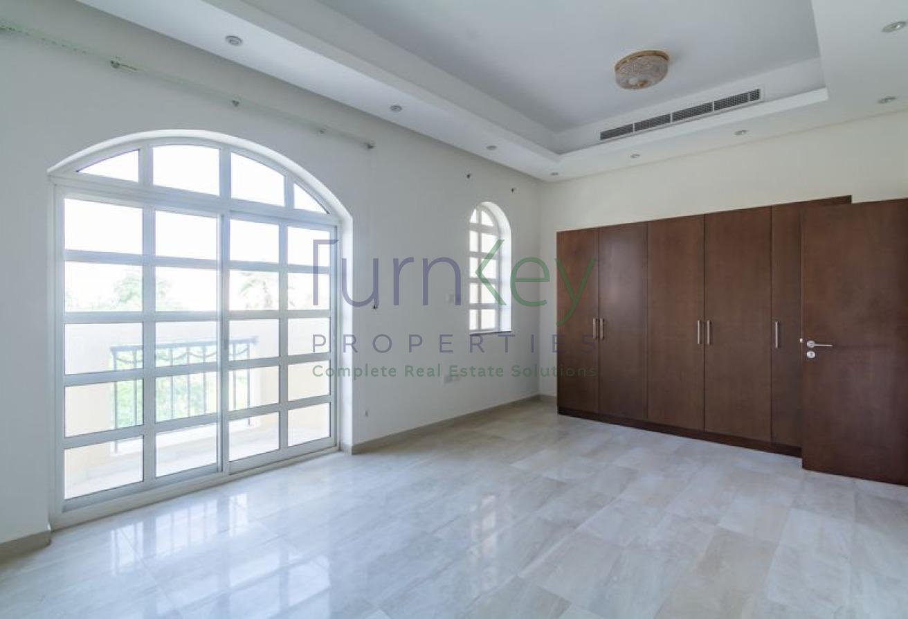 5 Bed| Fully Equipped Kitchen | Landscaped Garden photo 16