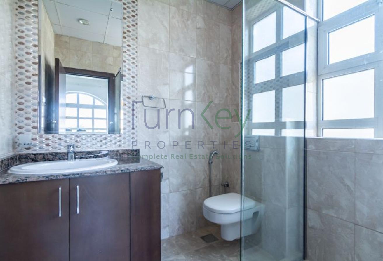 5 Bed| Fully Equipped Kitchen | Landscaped Garden photo 23