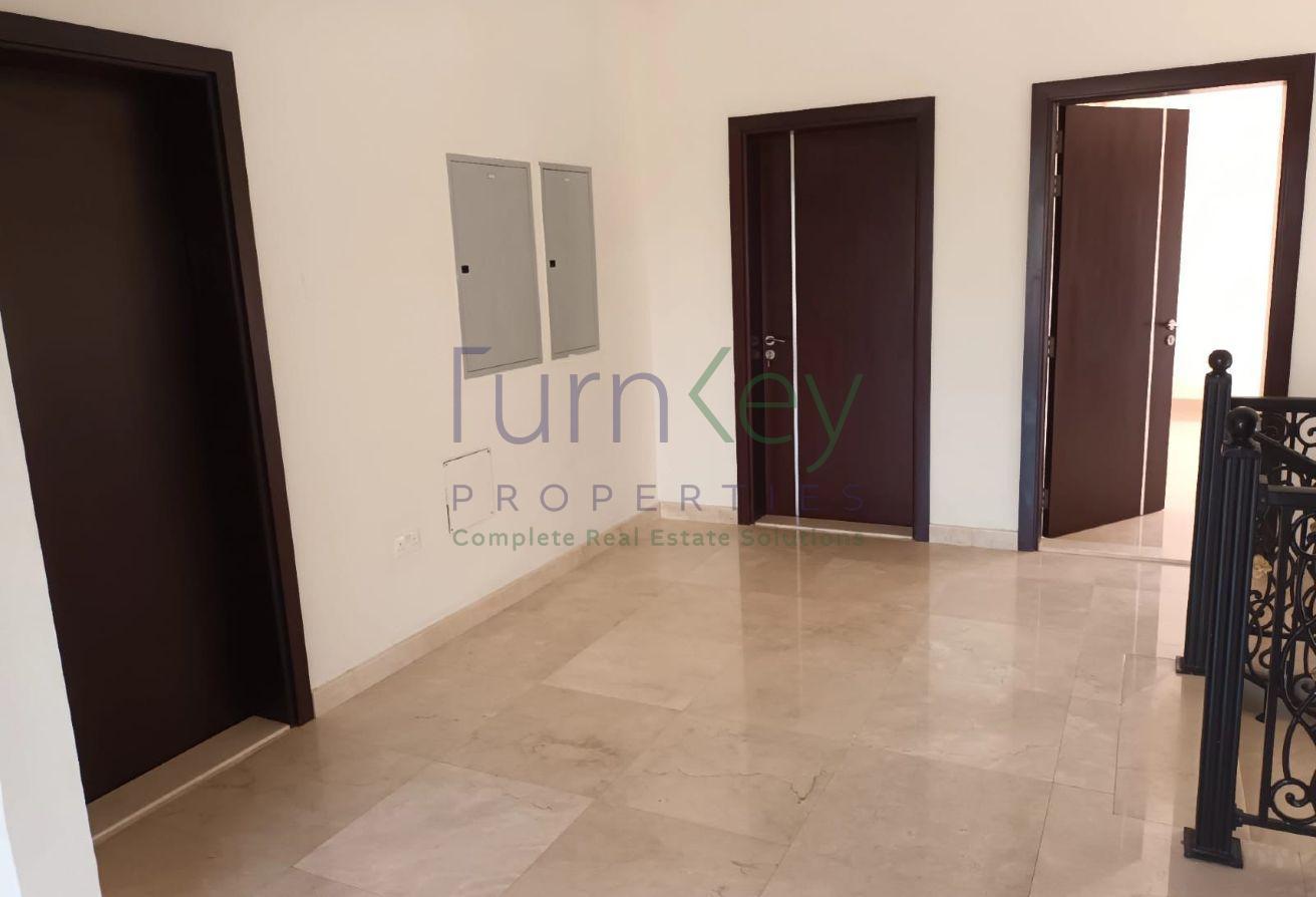 5 Bed| Fully Equipped Kitchen | Landscaped Garden photo 19