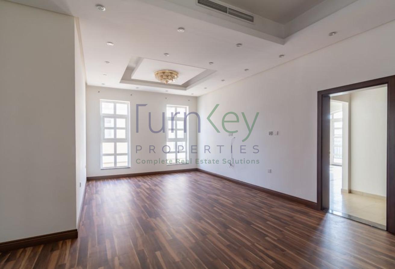 5 Bed| Fully Equipped Kitchen | Landscaped Garden photo 15