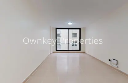 Apartment - Studio - 1 Bathroom for rent in Golden Sands 6 - Mankhool - Bur Dubai - Dubai Apartment - Studio - 1 Bathroom for rent in Golden Sands 6 - Mankhool - Bur Dubai - Dubai