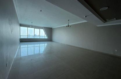 Apartment - 3 Bedrooms - 5 Bathrooms for rent in Al Muhannad Tower - Al Majaz - Sharjah