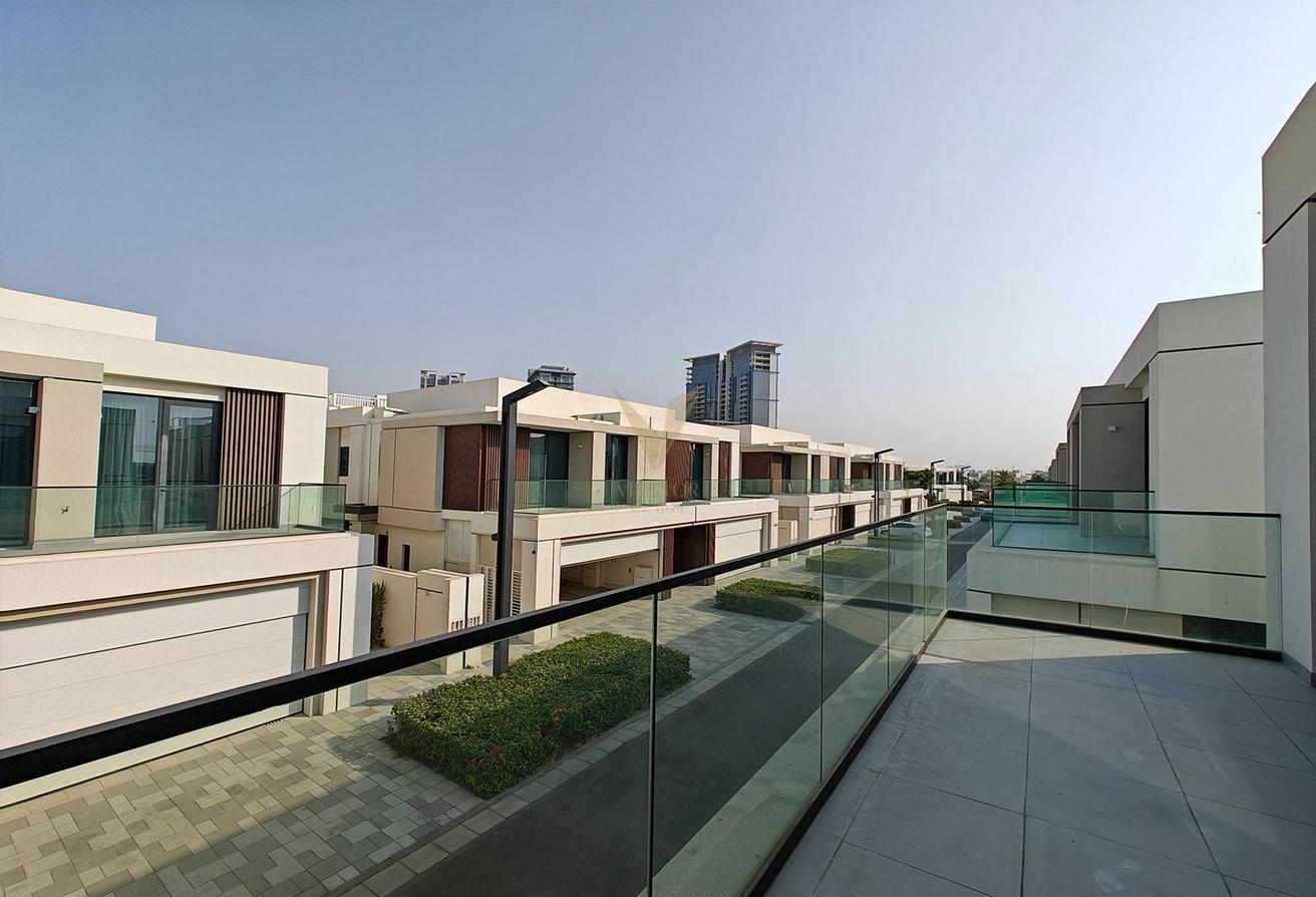 BESPOKE CUSTOMISED - UPGRADED | 4BR+M VILLA photo 24