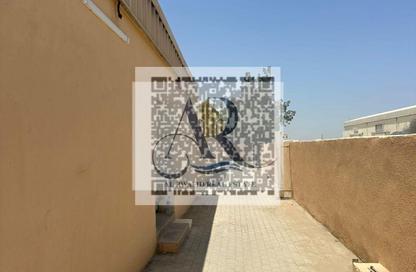 Labor Camp - Studio - 7+ Bathrooms for rent in Ali Mousa Building - Al Sajaa Industrial - Al Sajaa - Sharjah