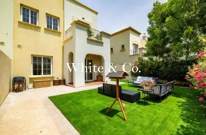 فيلا - 2 غرف نوم - 3 حمامات للايجار في الينابيع 3 - الينابيع - دبي