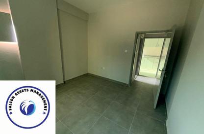 Staff Accommodation - Studio - 1 for rent in New Al Taawun Road - Al Taawun - Sharjah Staff Accommodation - Studio - 1 for rent in New Al Taawun Road - Al Taawun - Sharjah