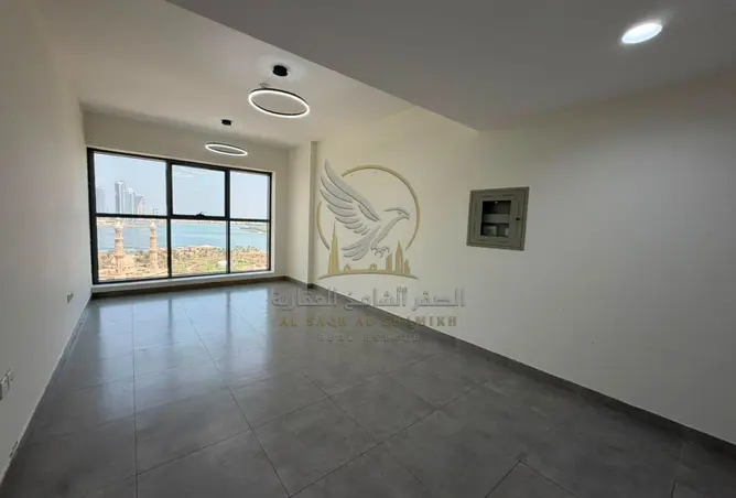 121542367 - Property Image 2
