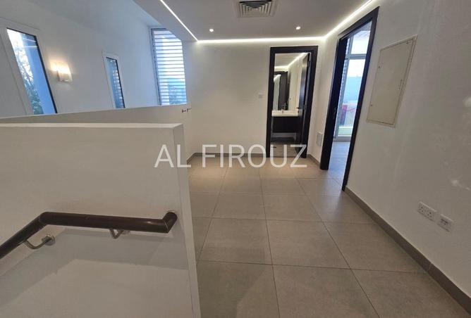 70276245 - Property Image 3