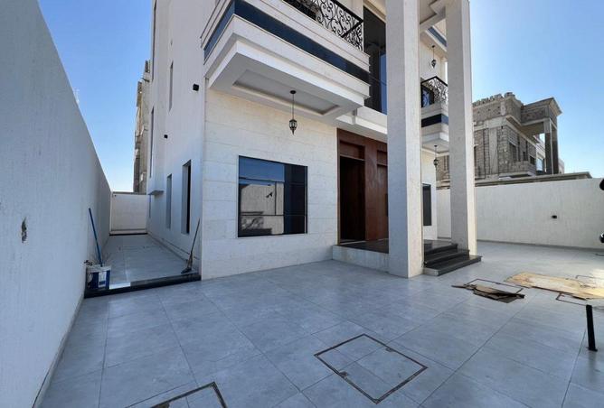 94003644 - Property Image 2