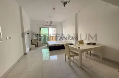 شقة - 1 حمام للايجار في مساكن النخبة رقم 1 - مساكن النخبة الرياضية - مدينة دبي الرياضية - دبي شقة - 1 حمام للايجار في مساكن النخبة رقم 1 - مساكن النخبة الرياضية - مدينة دبي الرياضية - دبي