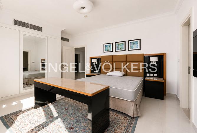 128351402 - Property Image 2